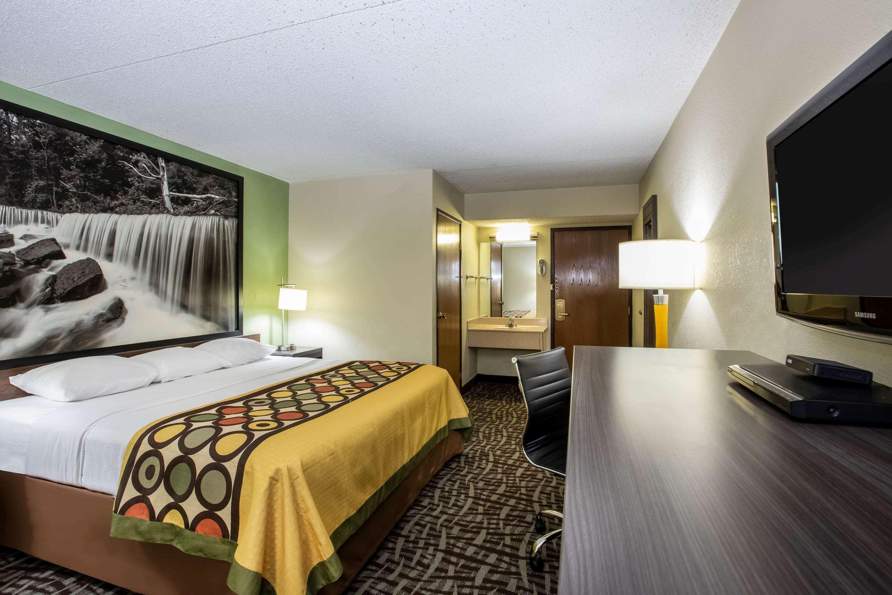 Spark By Hilton Wichita East Экстерьер фото